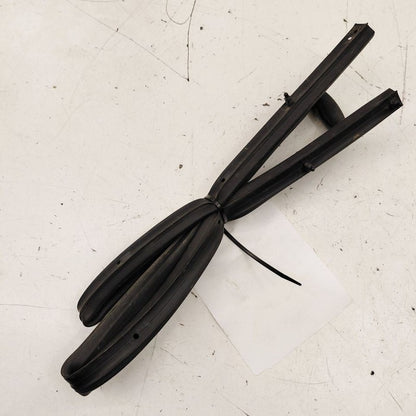 Chevy Trailblazer Cowl Vent Panel Hood Rubber Seal  2023 2022 2021