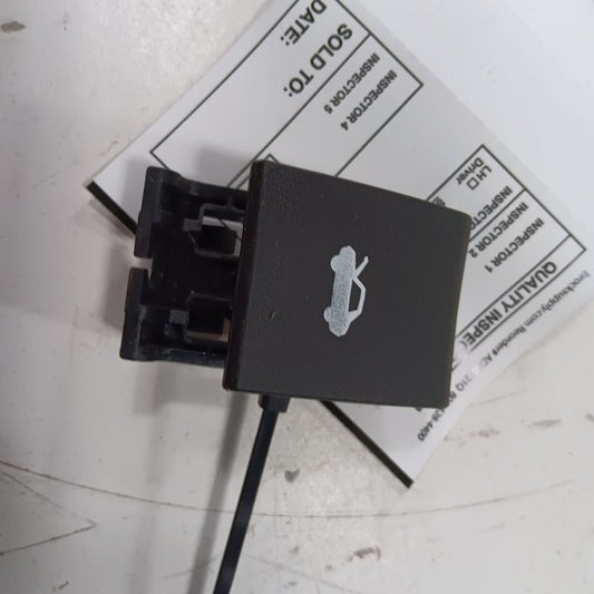 Jeep Renegade Hood Latch Release Handle Lever Switch   2021 2020 2019