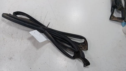 Ford Taurus On Door Seal Rubber Left Driver Front  2013 2014 2015 2016