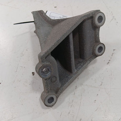 Nissan LEAF Engine Motor Mount Bracket Left Driver  2013 2014 2015 2016 2017