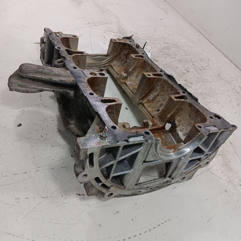 Upper Engine Oil Pan 2.4L Fits 14-23 CHEROKEE OEM