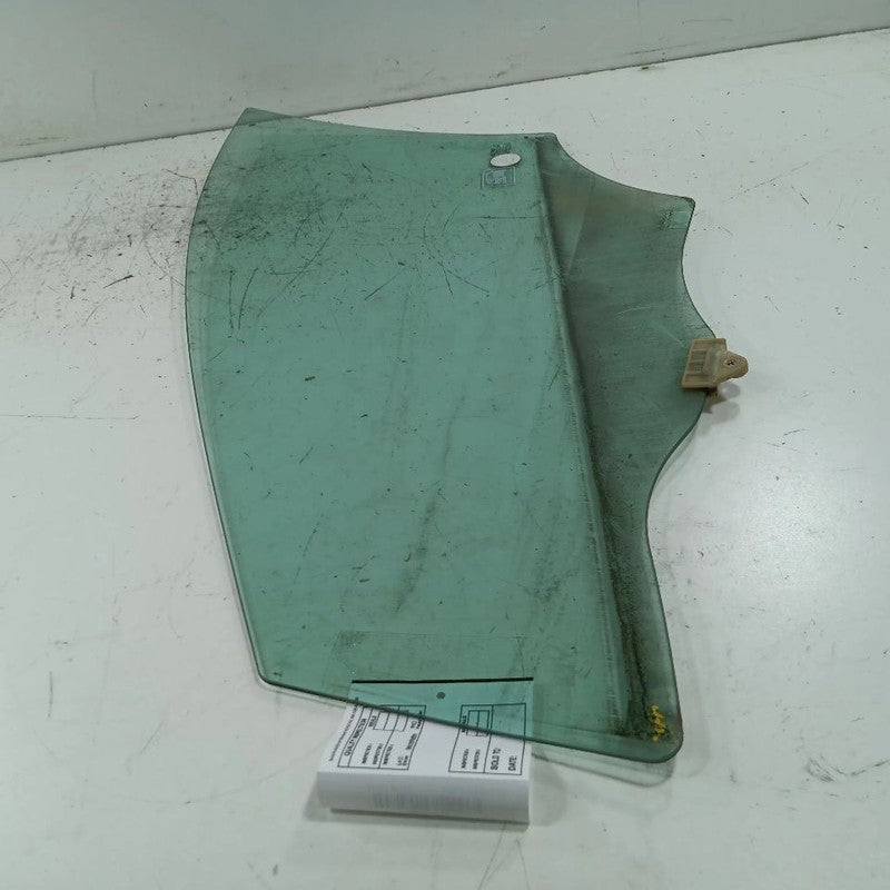 Passenger Right Front Door Window Glass Hatchback w/o Solar 13-17 Elan