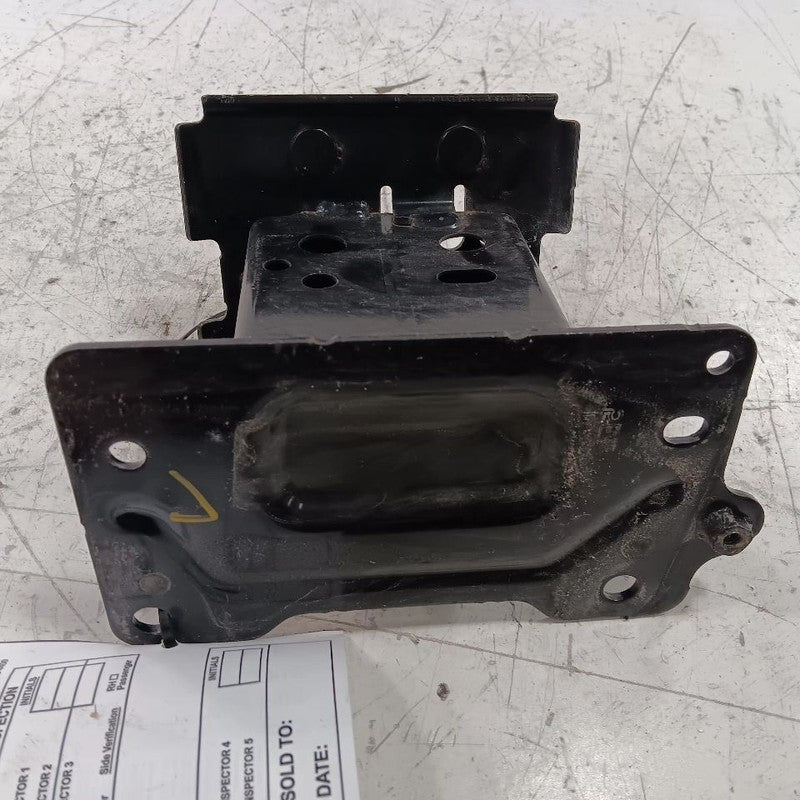 Nissan Kicks Bumper Mount Bracket Left Driver Side Front  2021 2022 2023 2024