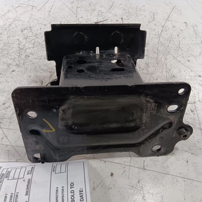 Nissan Kicks Bumper Mount Bracket Left Driver Side Front  2021 2022 2023 2024