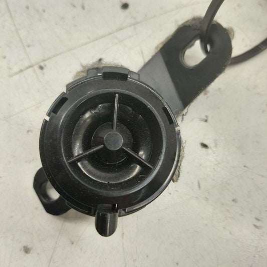 Mitsubishi Outlander   Tweeter Right Passenger Tweeter Speaker  2018 2