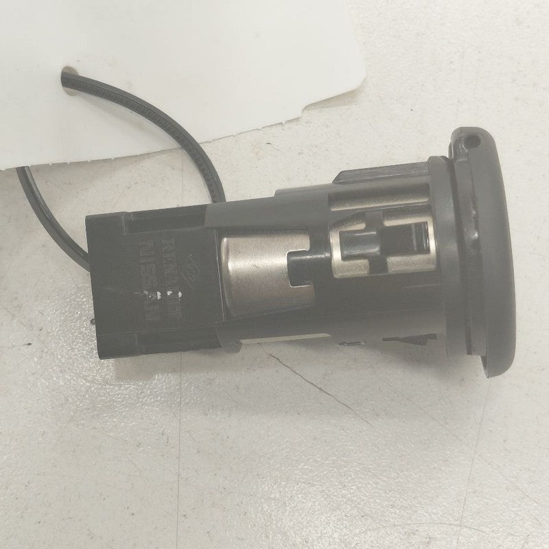 Nissan Rogue 12V Power Port Socket  2021 2022 2023