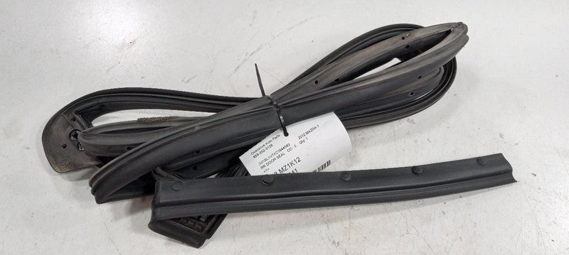 Mazda 3 On Door Seal Rubber Right Passenger Rear Back 2010 2011 2012 2