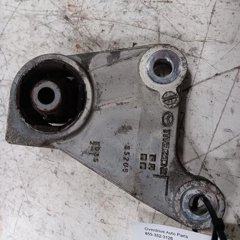 Mazda CX-9 Driver Left Side Carrier Mount 2.5 2016 2017 2018 OEM