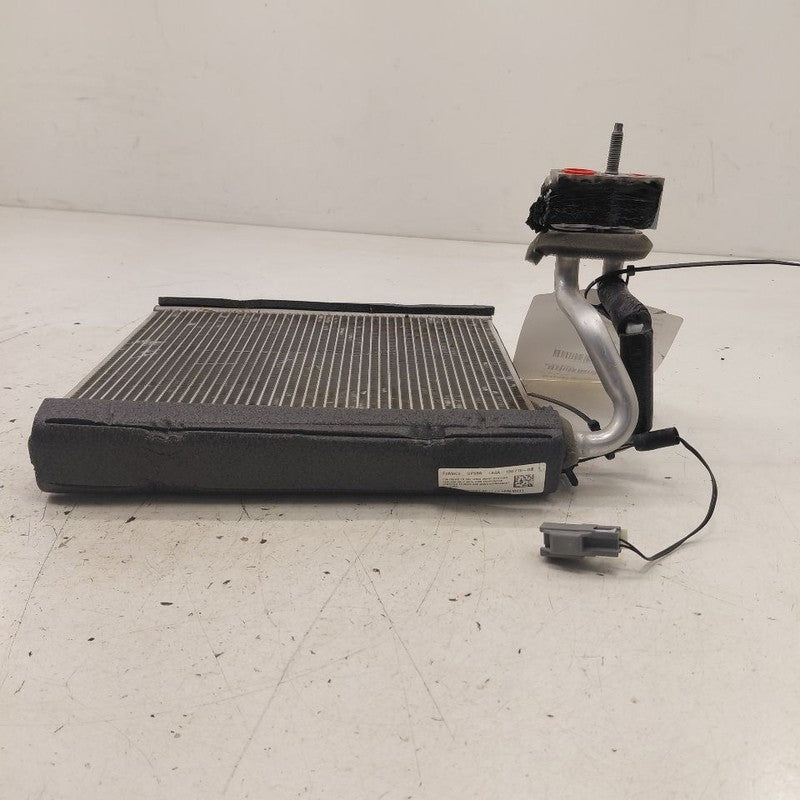 Air Conditioner AC Evaporator Fits 20-24 Lincoln Corsair