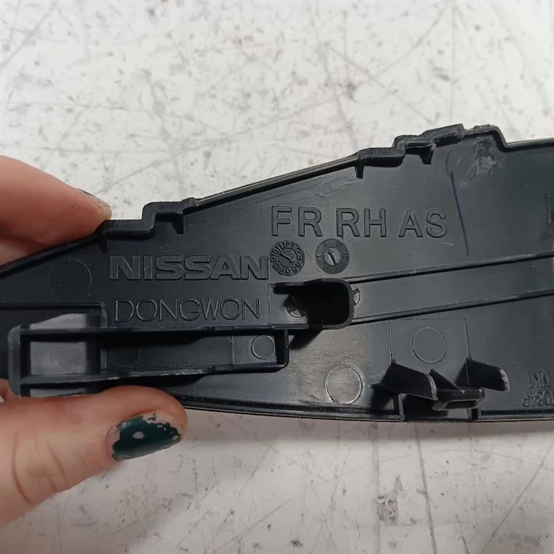 Nissan Rogue Passenger Right Front Door Switch Bezel2014 2015 2016 2017 2018 201