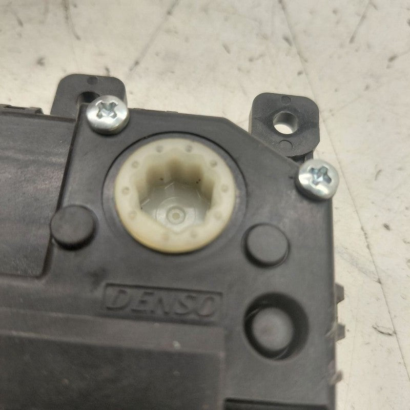 Lexus IS350 Flap Door Motor Heater AC Door Actuator  2020 2019 2018