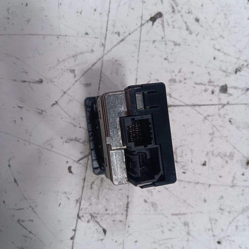 Nissan Kicks USB Plug In Hub Port  2021 2022 2023 2024 OEM