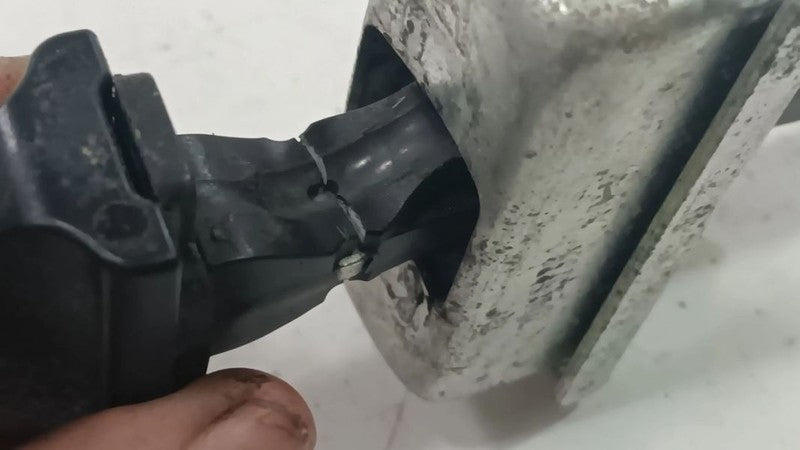 Chrysler 200 Door Check Right Passenger Front Hinge Stopper Detent  2015 2016 20