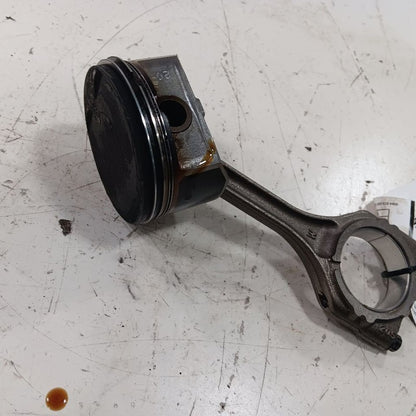 Outlander Sport 2.0 Single Piston With Connecting Rod 2022 OEM