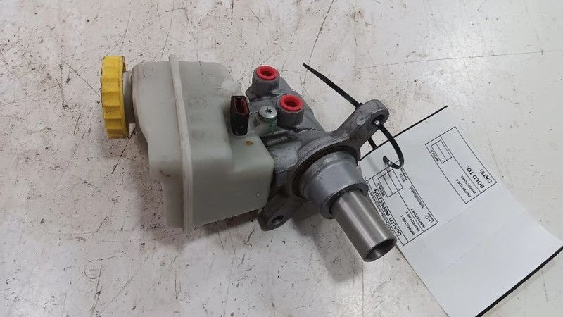 Brake Master Cylinder Fits 16-19 Subaru Legacy OEM