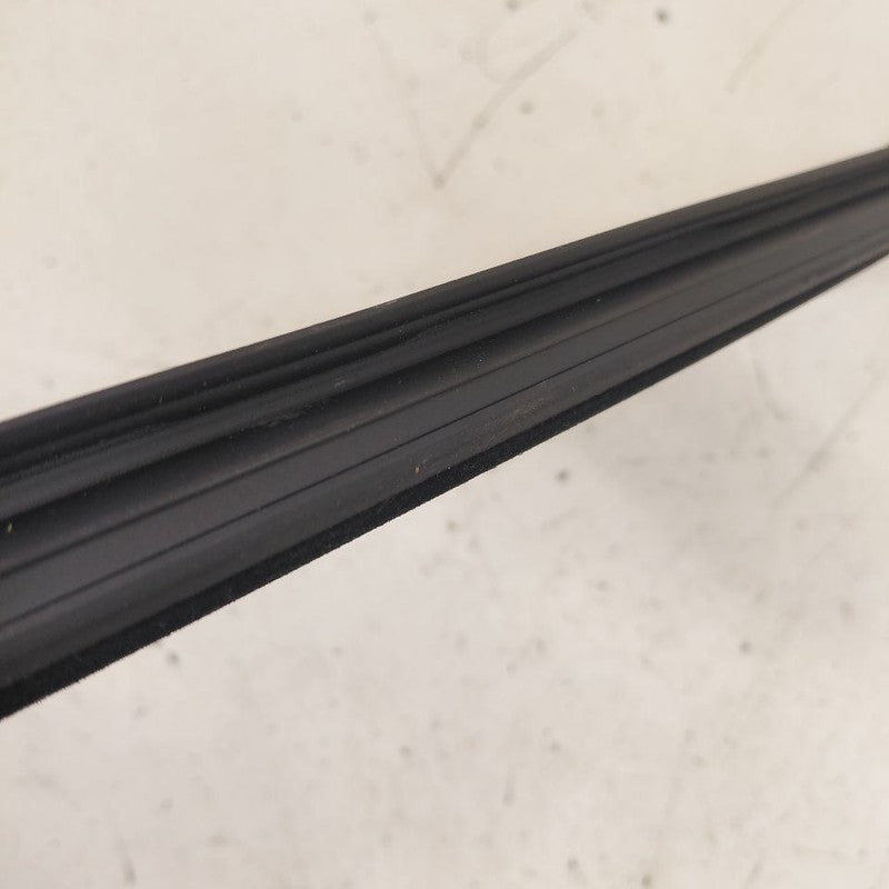Mitsubishi Outlander   Left Front Weather Strip Interior  2018 2017 20