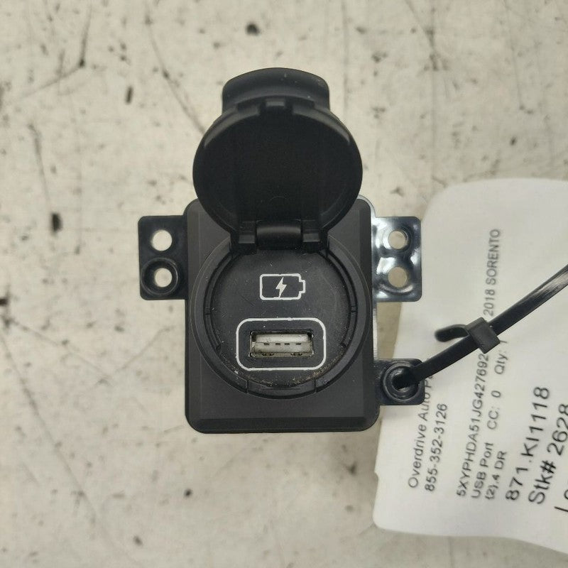 Kia Sorento USB Plug In Hub Port  2018 2017 2016