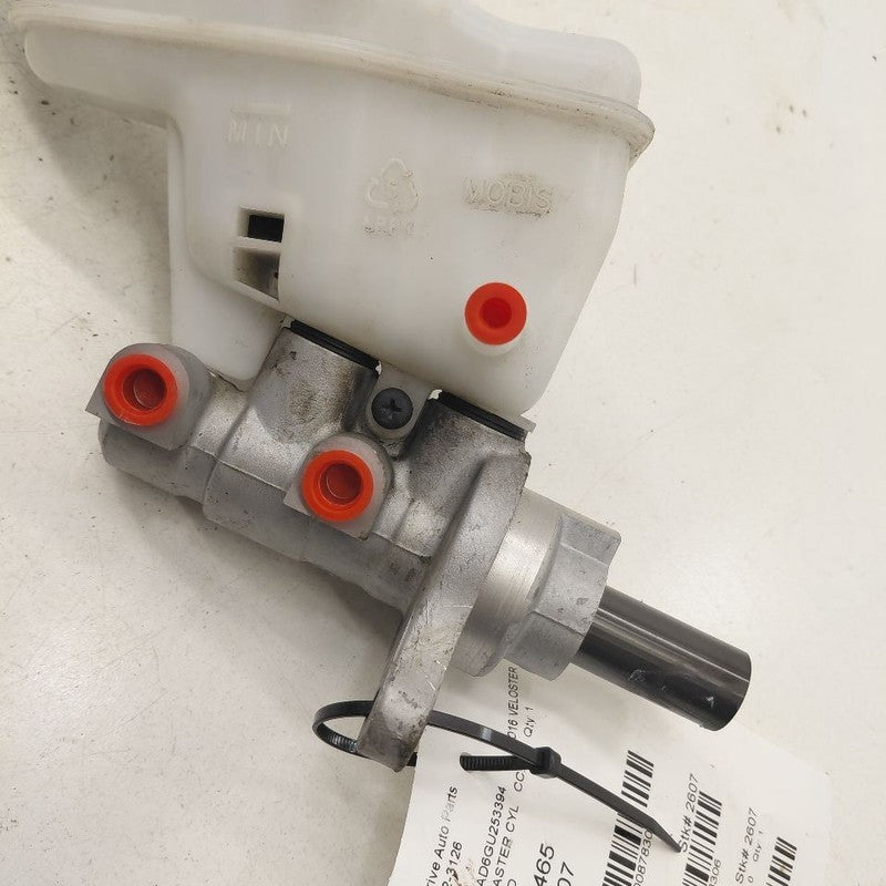 Brake Master Cylinder Fits 12-17 Hyundai Veloster