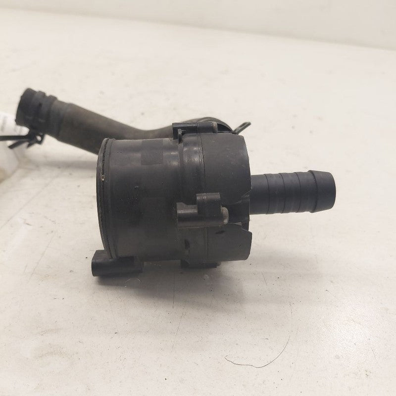 Coolant Water Pump 2.5L Battery Cooling Fits 22-25 Ford Maverick