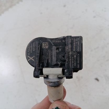 Nissan LEAF TPMS Tire Pressure Monitor System Sensor  2013 2014 2015 2016 2017