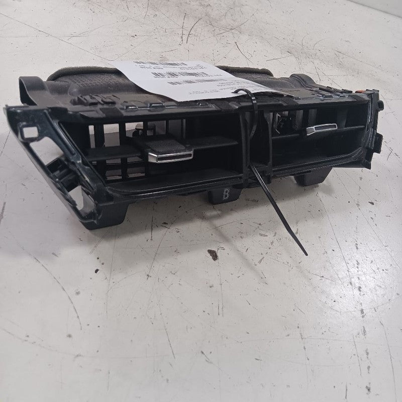 Toyota Corolla Dash Air Vent Center Middle  2019 2020 2021 OEM