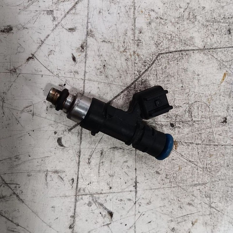 Fuel Injection Injector 1.6L Without Turbo Fits 11-19 Ford Fiesta OEM