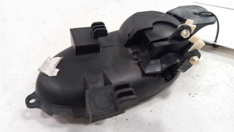 Chevy Trailblazer Door Handle Left Rear Interior Inside 2004 2005 2006