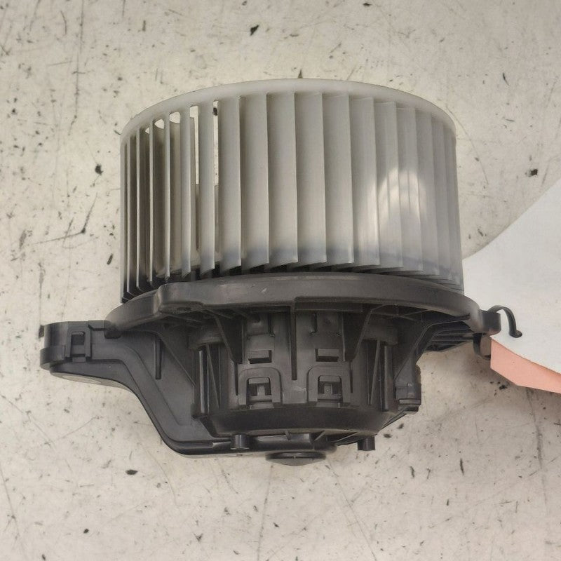 Blower Motor Front Fits 11-13 16-20 Kia Sorento
