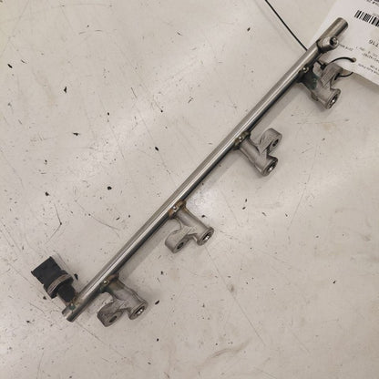 Mazda 6 Fuel Rail Injection Injector Mount Bar  2.5 2016 2015 2014