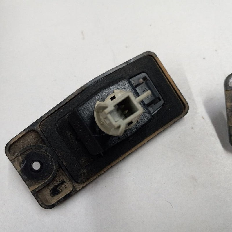 INFINITI QX50 License Plate Light Lamp  2017 2016 2015 2014