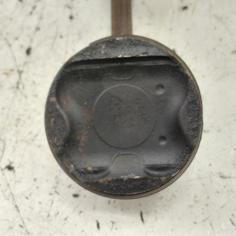 Nissan Versa Note Single Piston With Connecting Rod   1.6 2019 2018 20