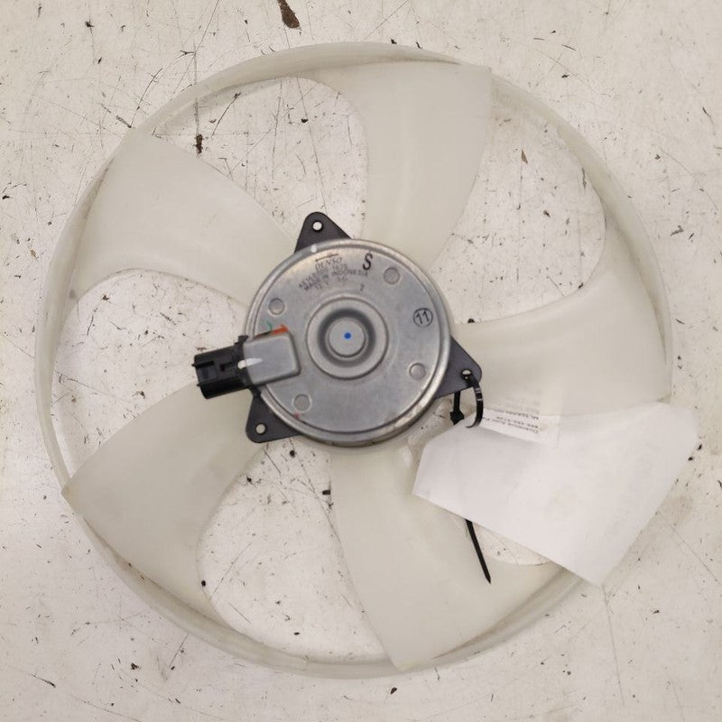 Radiator Cooling Fan Fits 17-24 Mitsubishi Mirage