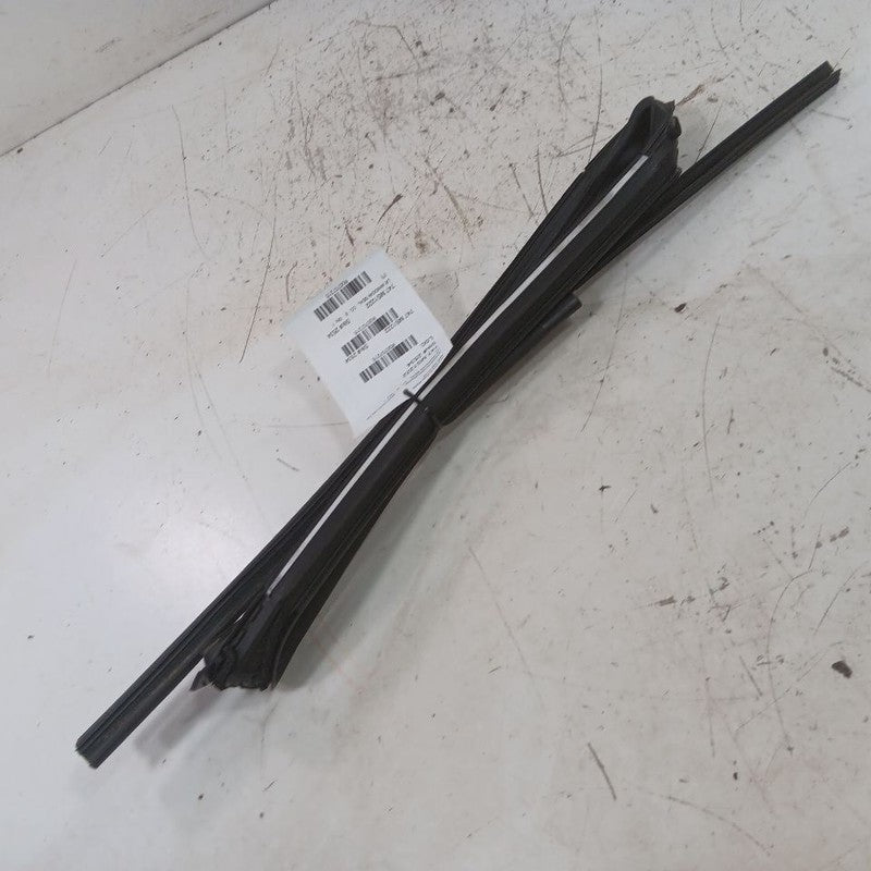 Outlander Sport Door Glass Window Seal Rubber Left Driver Rear Back  2