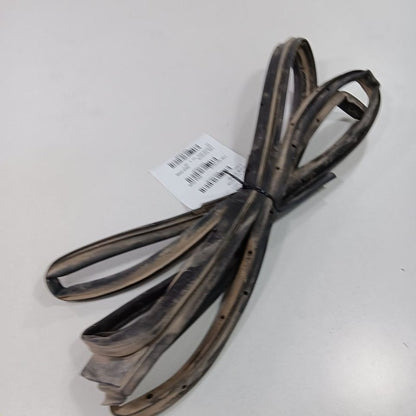 Toyota Yaris On Door Seal Rubber Left Driver Rear Back  2020 2019 2018 2017 2016