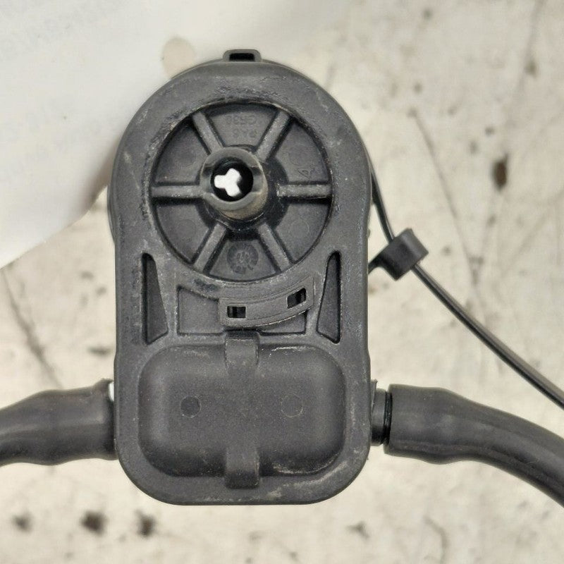 Chevy Trax Windshield Washer Wash Fluid Reservoir Motor Pump Electric 