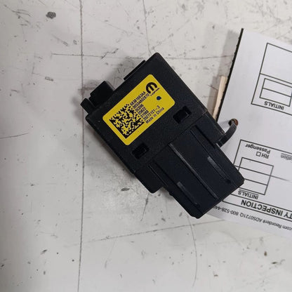 Jeep Compass USB Plug In Hub Port  2018 2019 2020 2021 2022 OEM