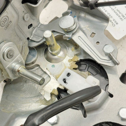 Honda CR-V Trunk Latch  2017 2018 2019