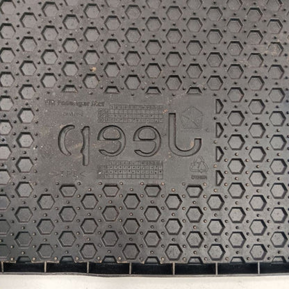 Jeep Cherokee Floor Mat Right Passenger Front  2015 2016 2017
