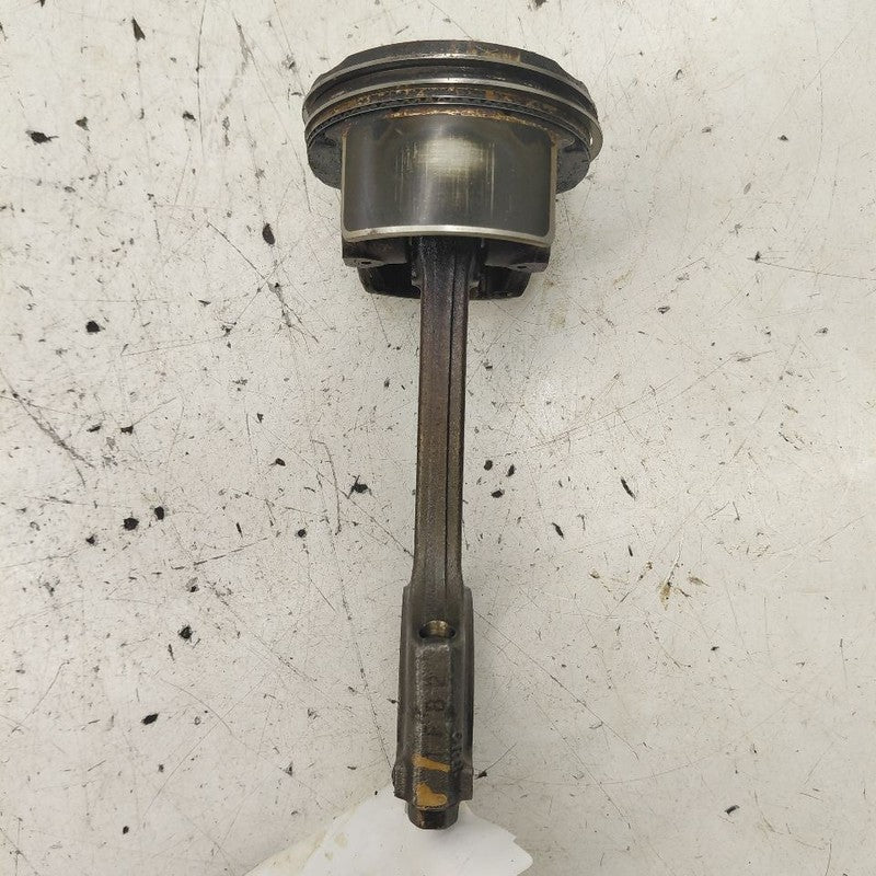 Nissan Versa Note Single Piston With Connecting Rod   1.6 2019 2018 20