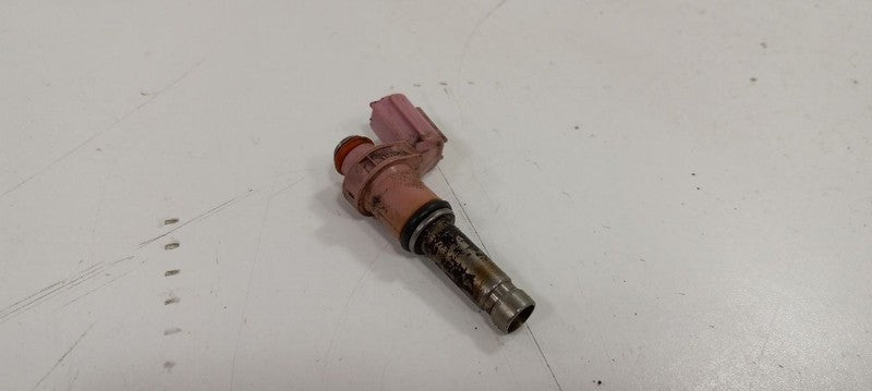 Fuel Injection Parts Fuel Injector Upper Fits 06-17 LEXUS IS350  OEM
