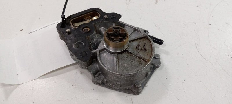 Vacuum Pump 2.0L Fits 16-20 Chevy Malibu OEM