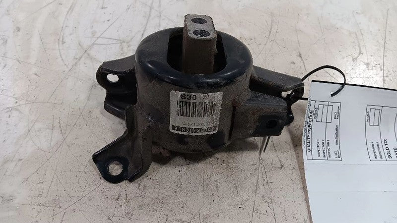 Kia Forte Engine Motor Mount Left Driver  2014 2015 2016