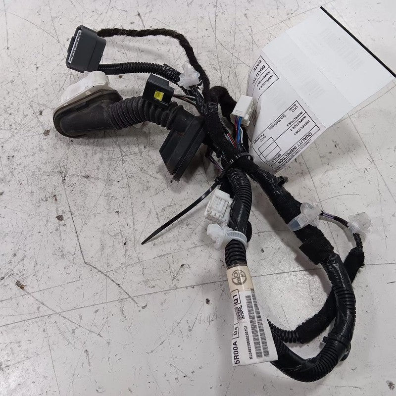 Nissan Kicks Door Harness Wire Wiring Right Passenger Front  2021 2022 2023 2024
