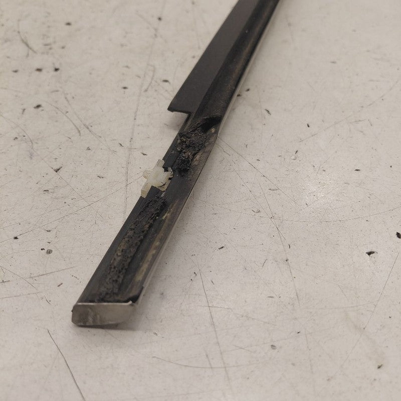 Jeep Cherokee Door Glass Window Weather Strip Trim Rear Left Driver Ba