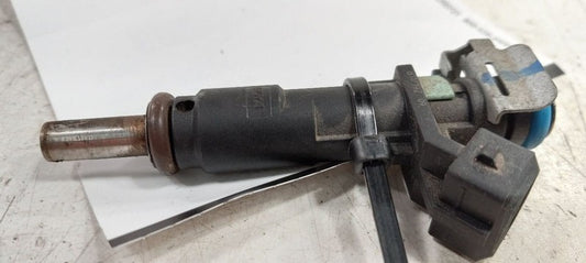 55570284 Fuel Injection Injector 1.8L Fits 12-18 SONIC