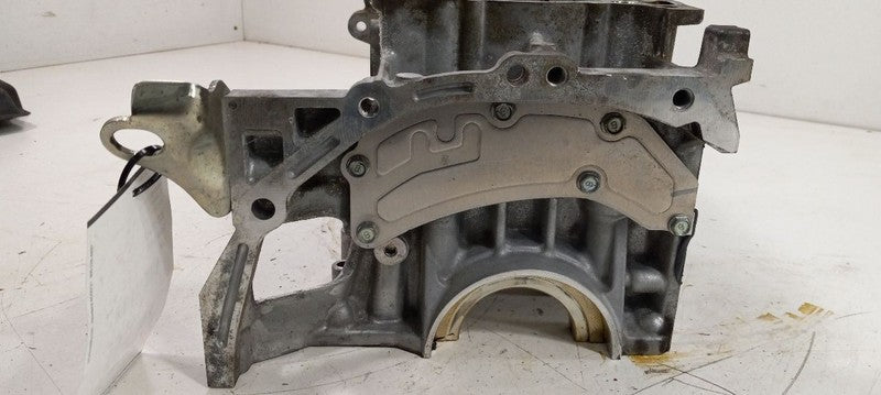 Right Cylinder Block Fits 17-19 IMPREZA  OEM