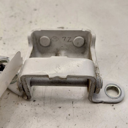 Nissan Versa Note Door Hinge Set Right Rear Passenger  2019 2018 2017