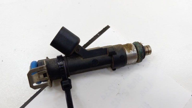 L50113250 Fuel Injection Injector 2.5L Fits 09-13 Mazda 6