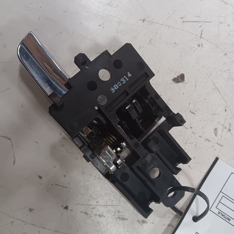 Outlander Sport Door Handle Left Driver Front Interior Inside  2019 20