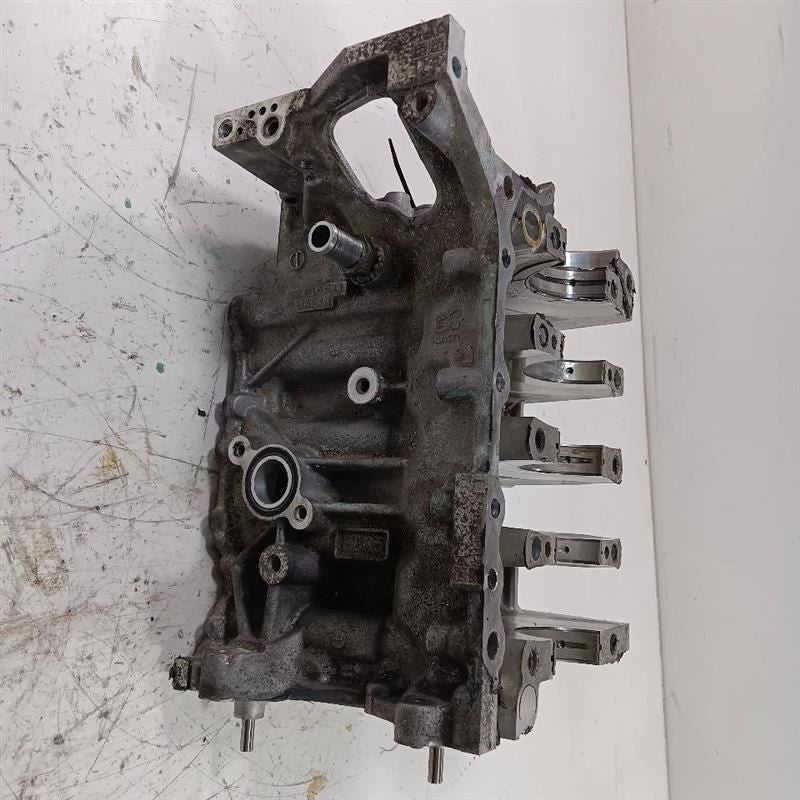 Passenger Right Engine Cylinder Block Fits 19-20 FORESTER OEM